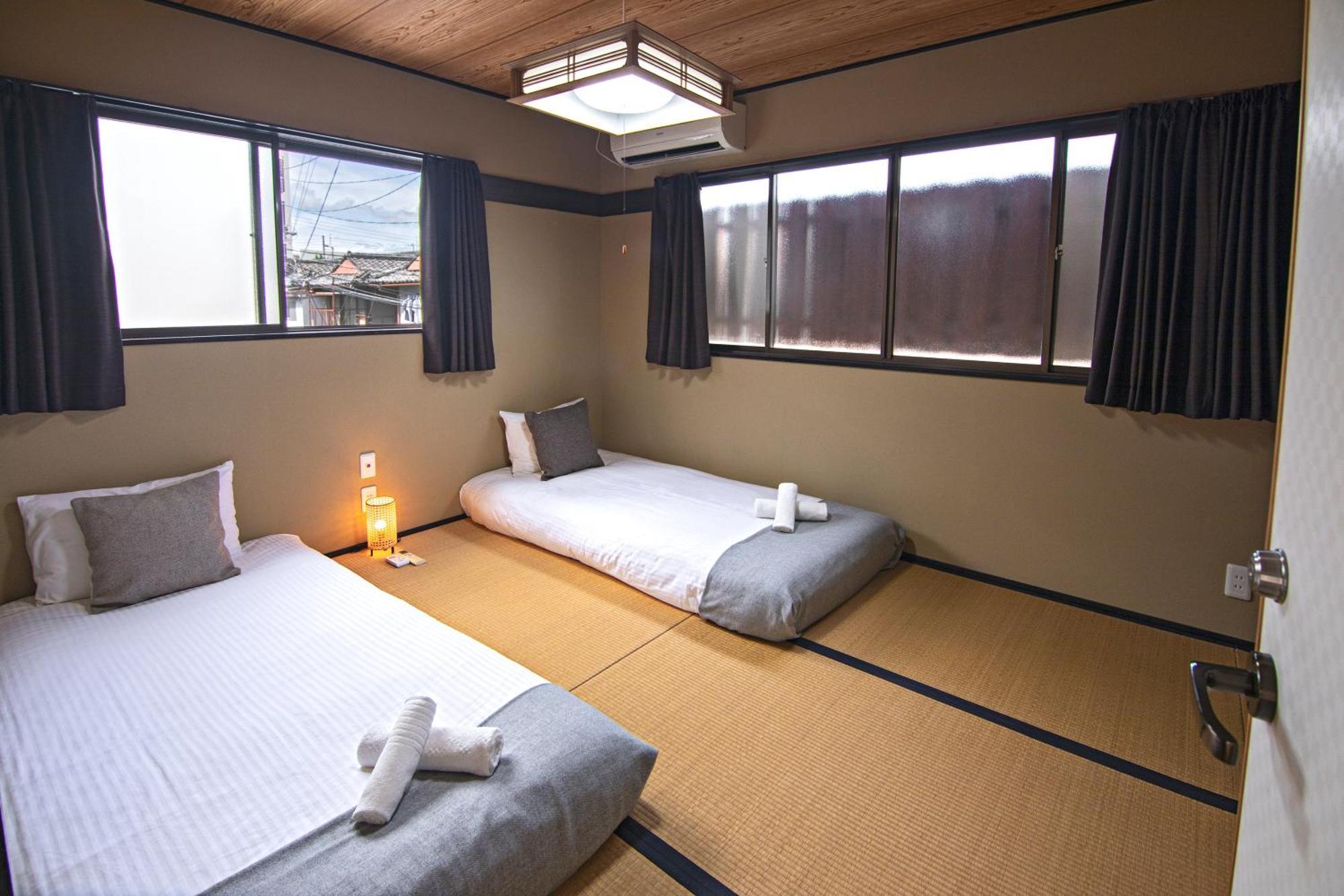 Kujōt Take Umi: Traditional Japanese House Near Station *