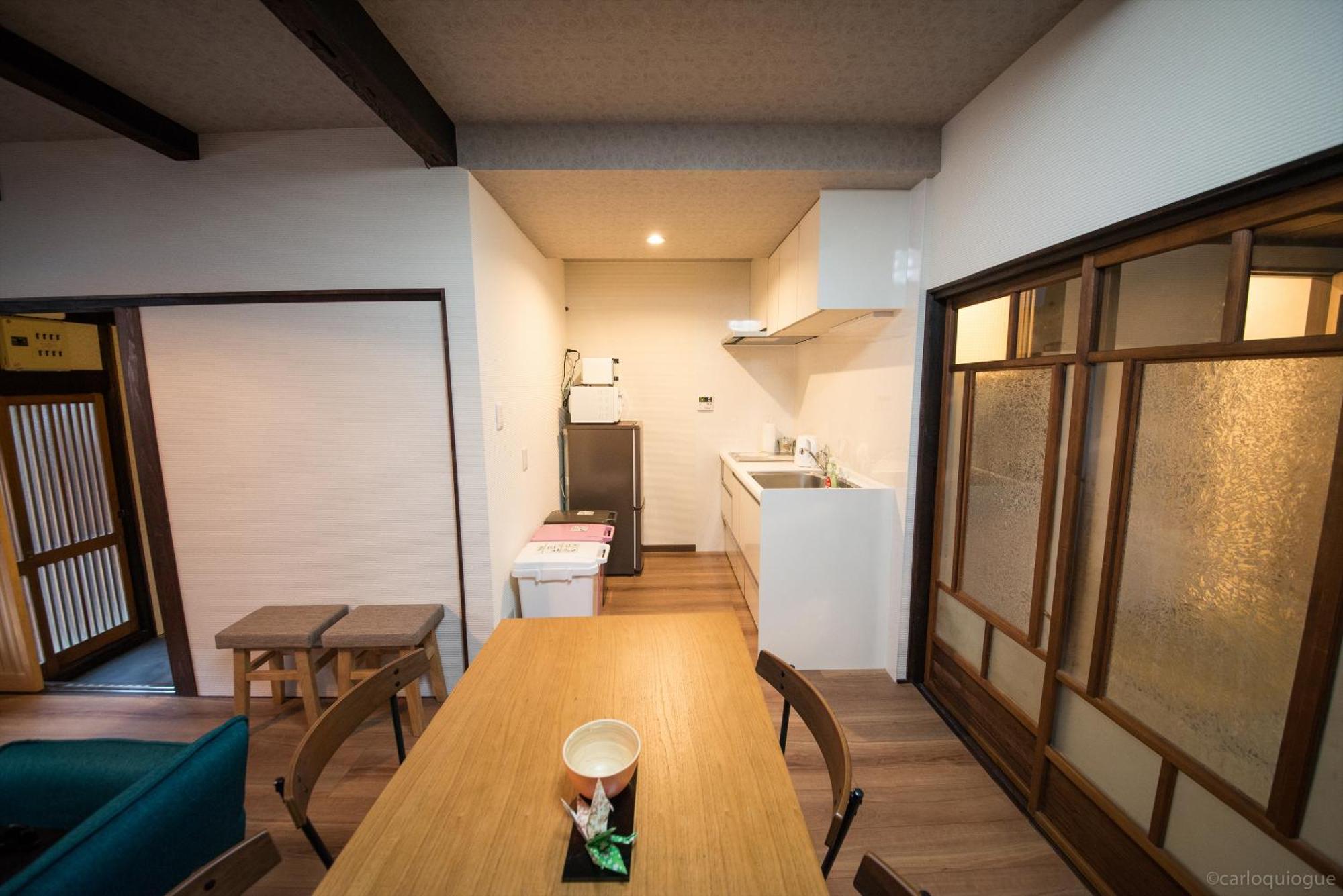 Bahay bakasyunan カモンイン 稲荷 Kyoto