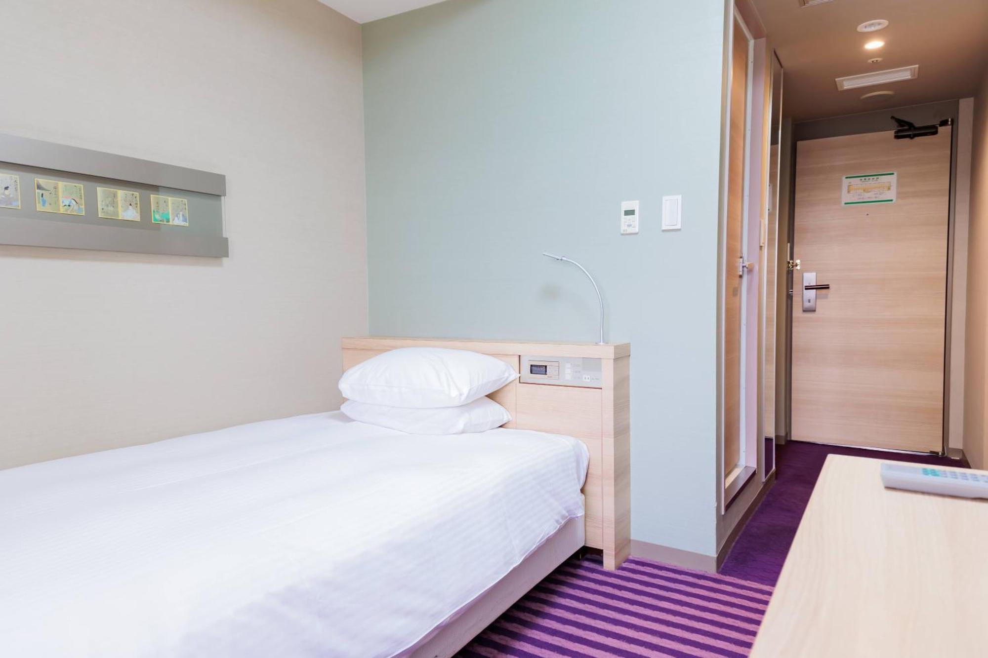 Keihan Grande Hotel 4*