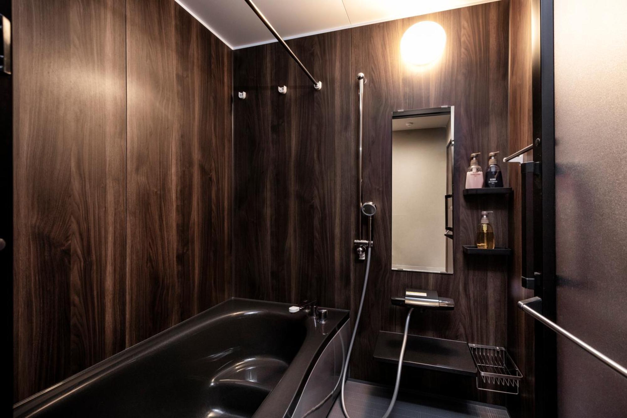 Rinn Station West Hotel
