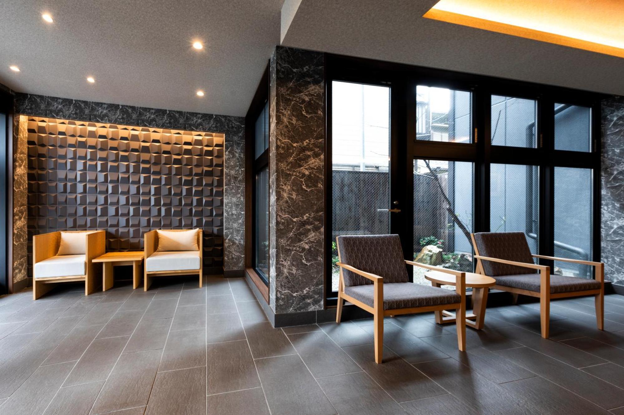 Rinn Station West Hotel 3*
