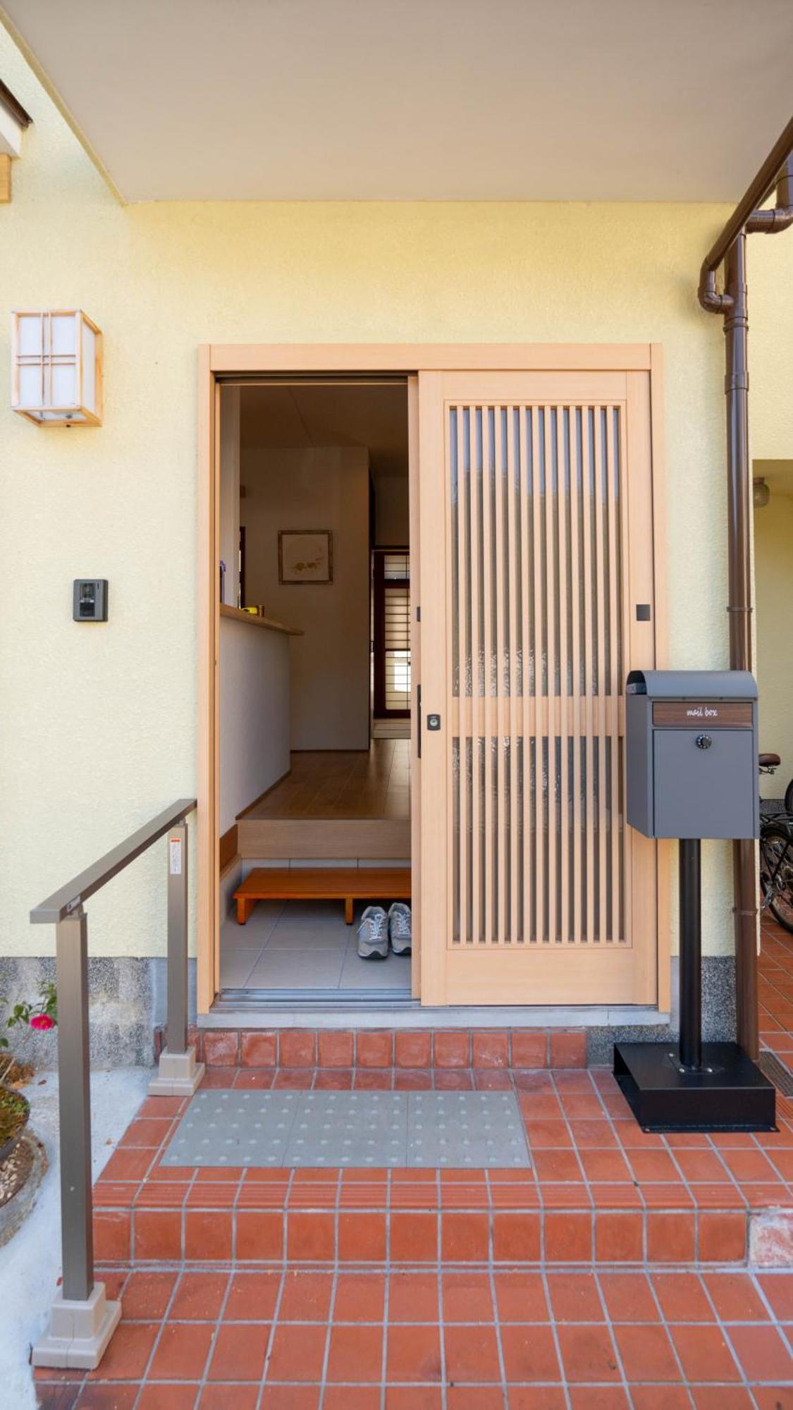 Homestay 美築粟田 *