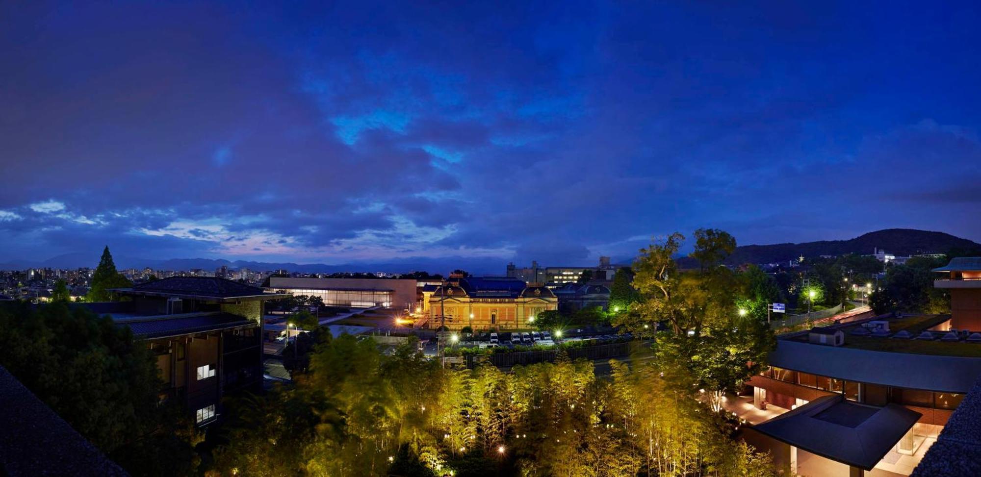 Hyatt Regency Hotel