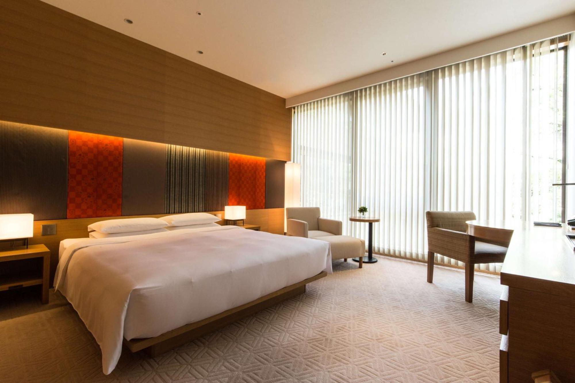 Hyatt Regency 5*