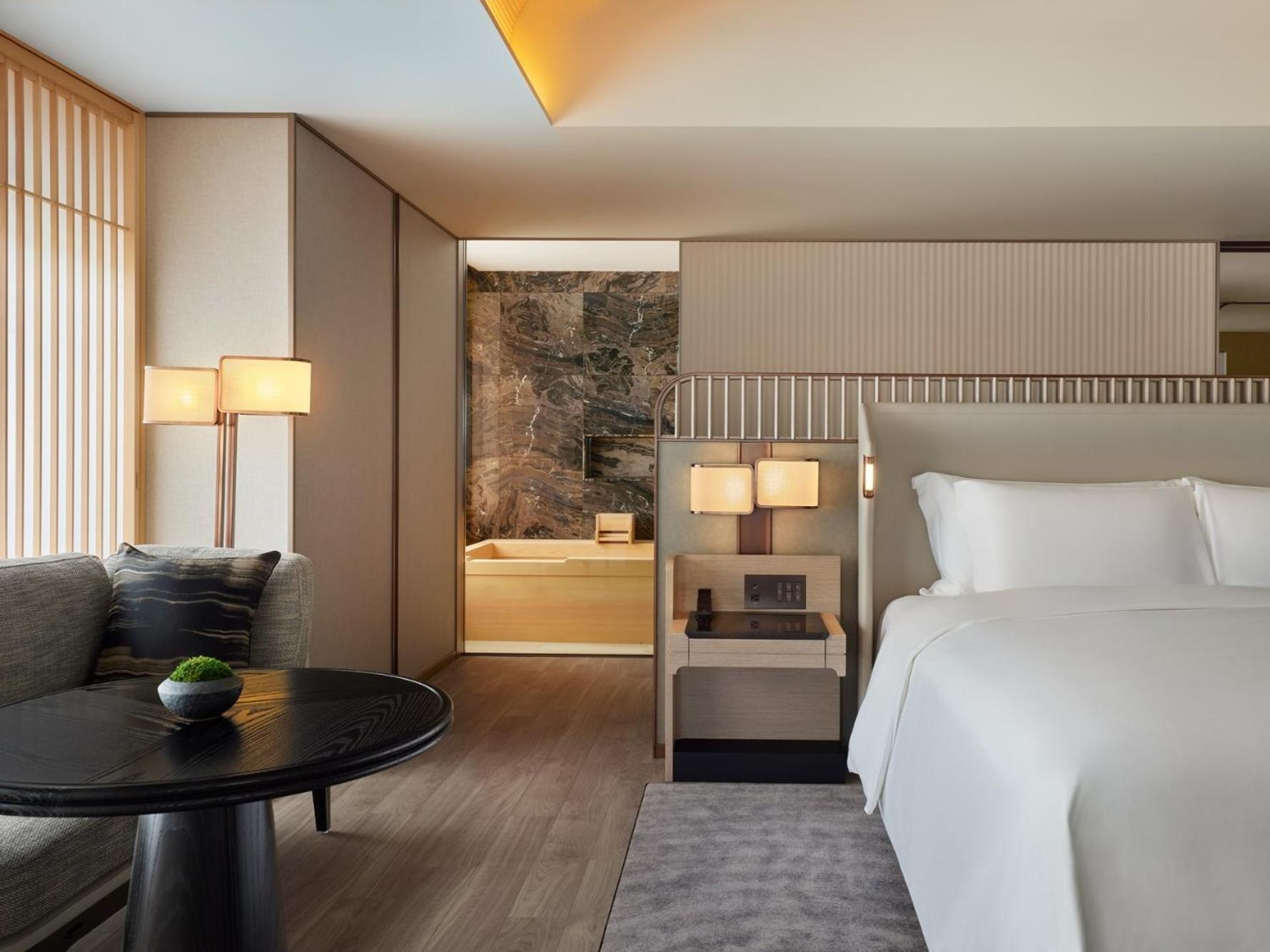 Hotel Dusit Thani