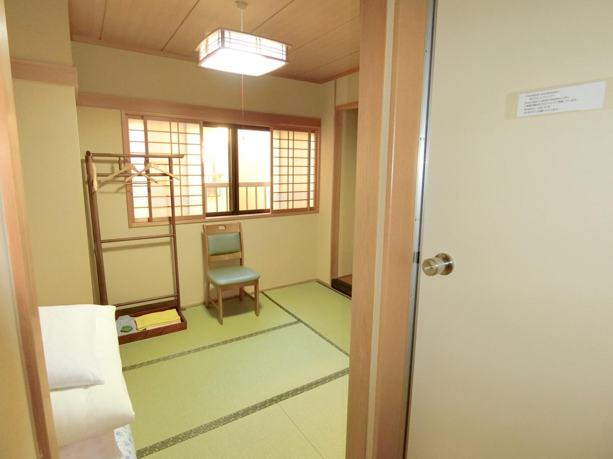 Ryokan Kyoraku 3*