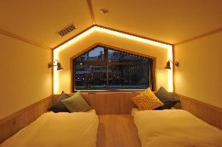 Hostel Cafetel Sanjo For Ladies