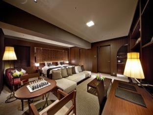The Royal Park Sanjo Hotel