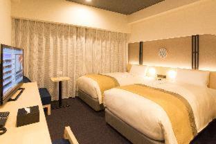 Gracery Sanjo 4*