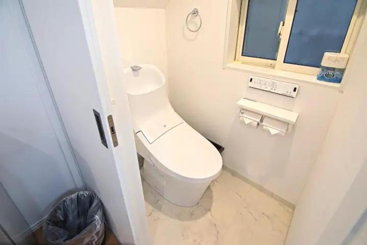 二条 秋 Designer House 新築 2ldk 1階庭付き 4人宿泊可能 *