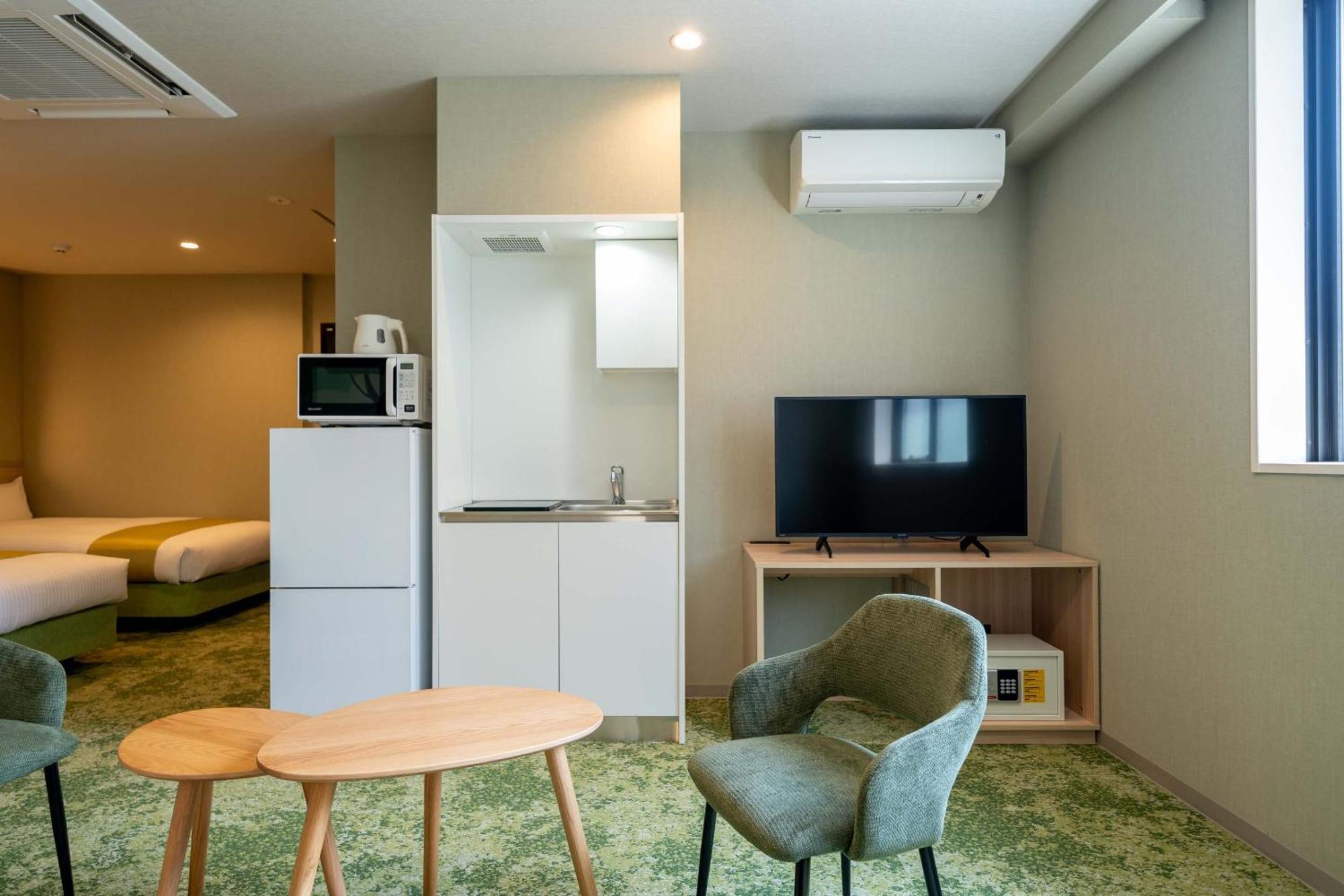 Play!! Resi Apartment *