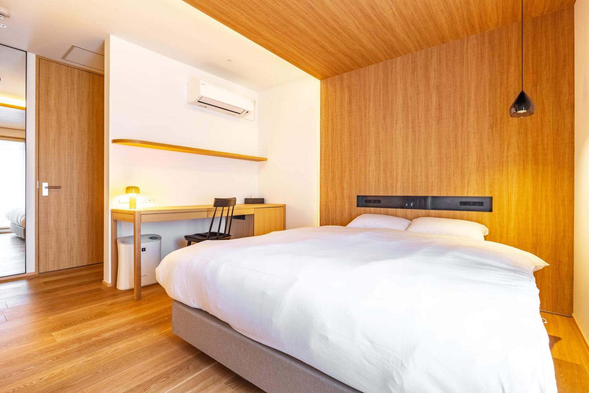 Dash Living Gojo Hotel