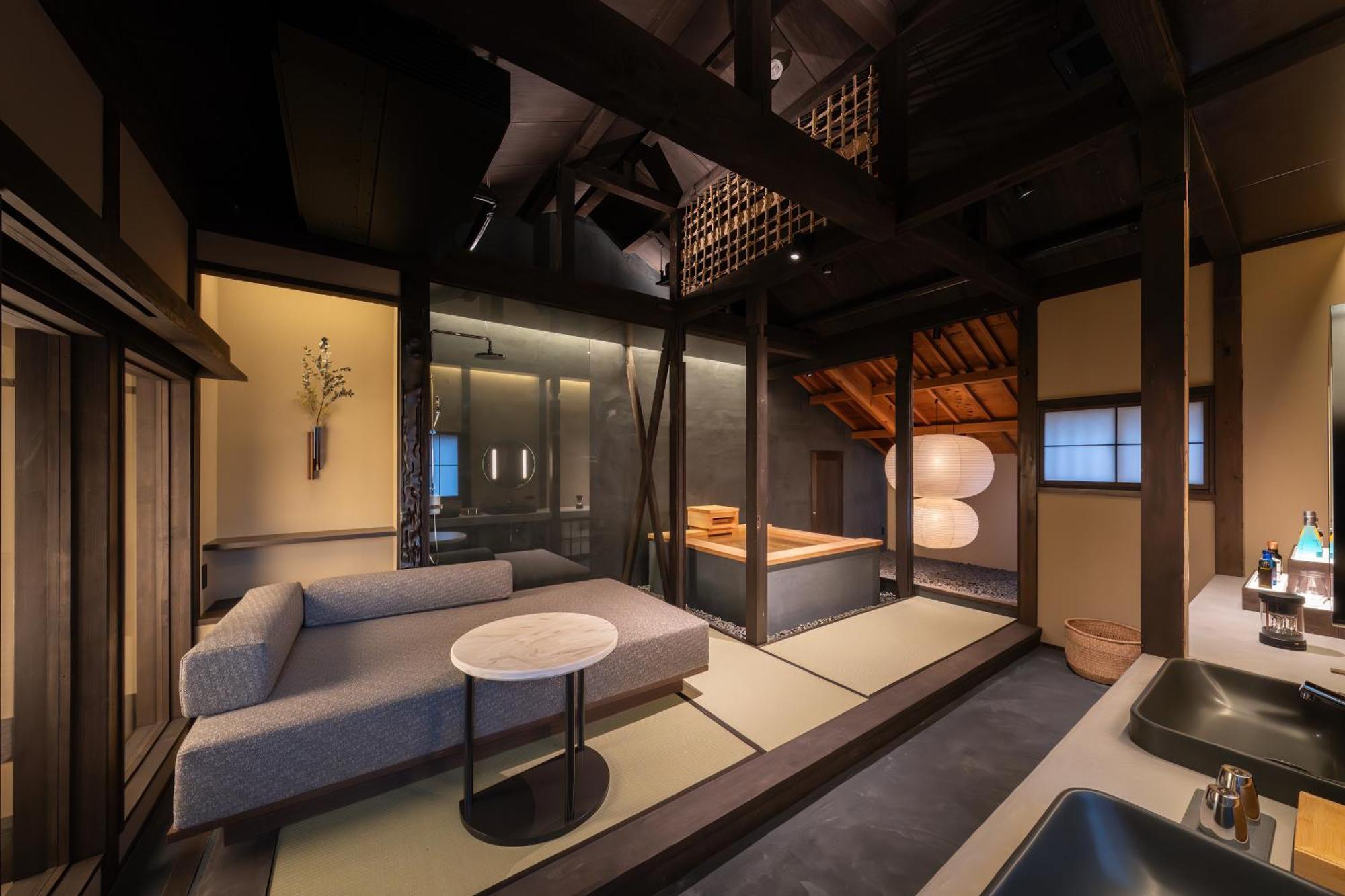 Nazuna Higashi Honganji Ryokan