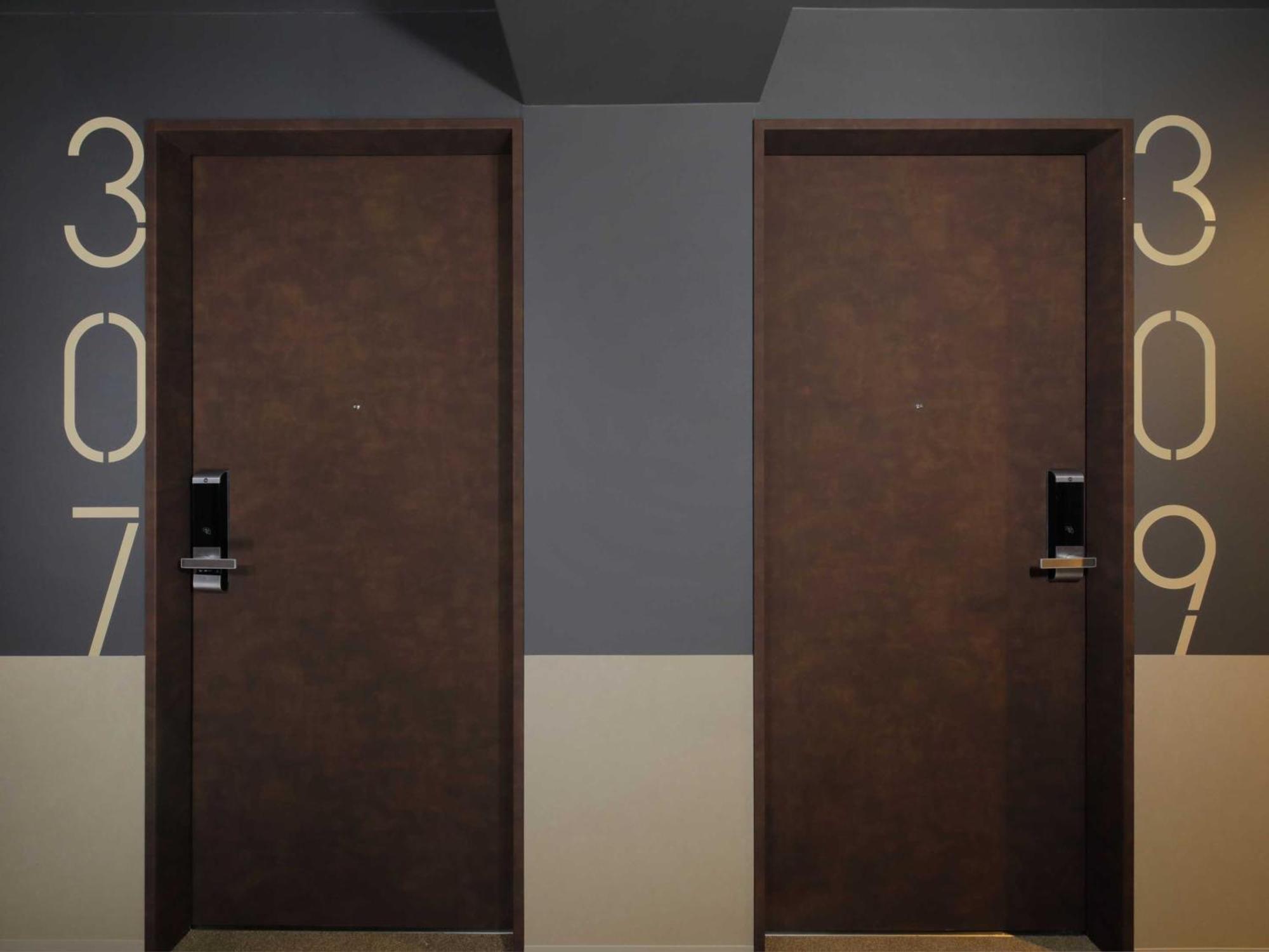 Smart Place Nijojo-mae Station Hotel 3*