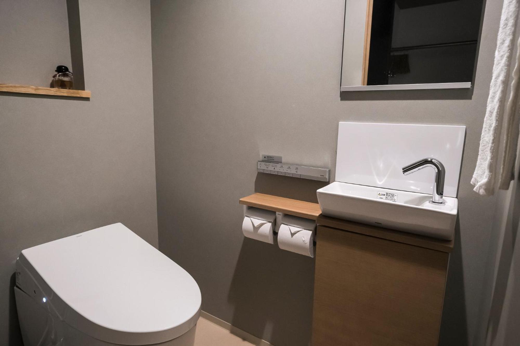 Wayfarer Shin Hotel