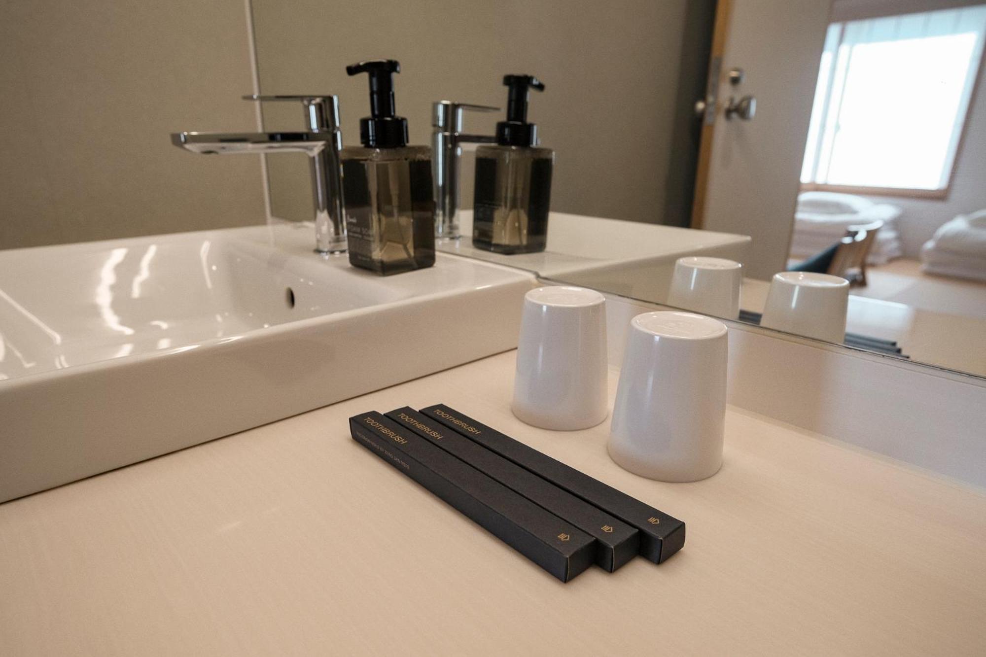 Wayfarer Shin Hotel 3*