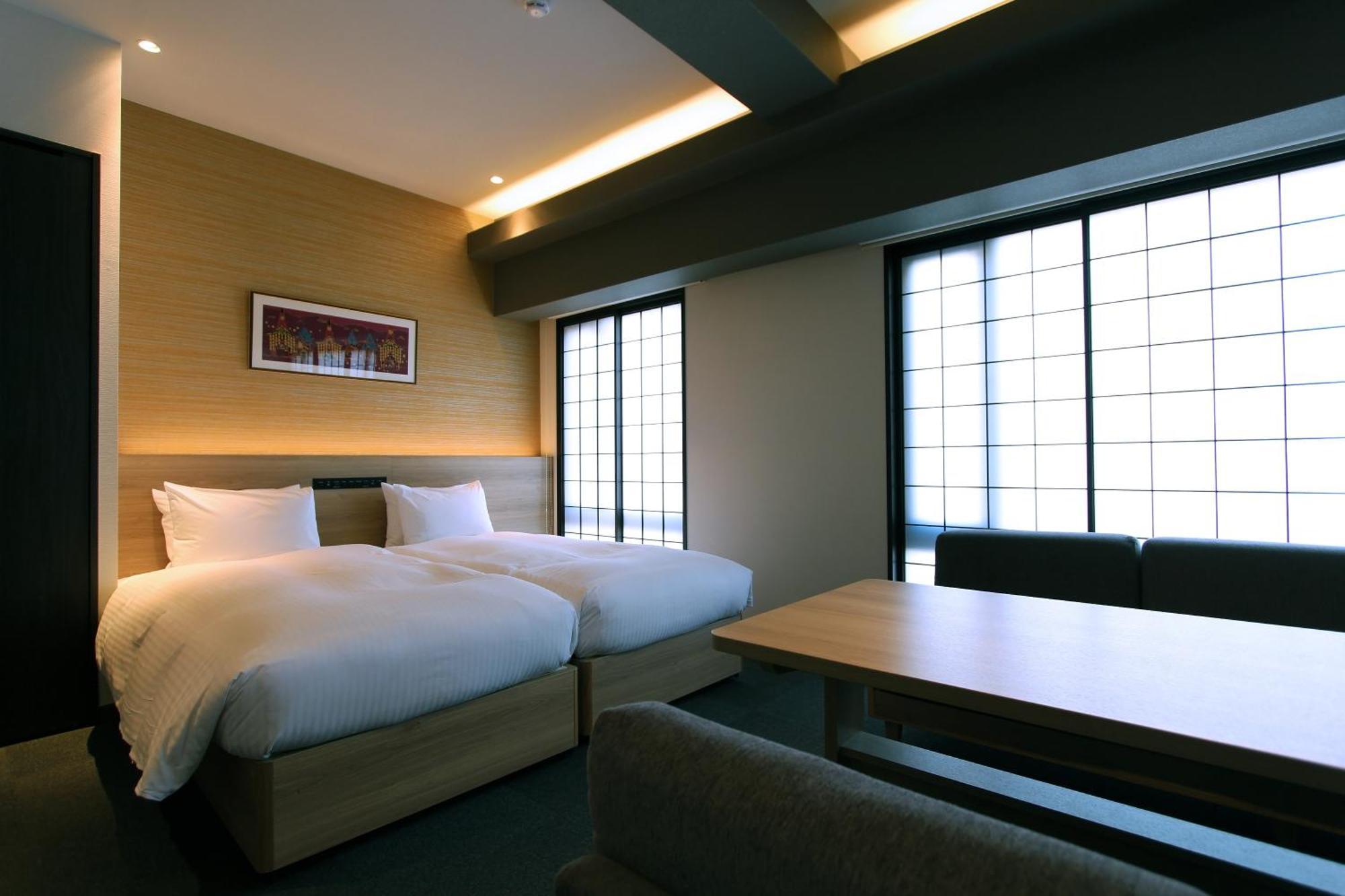 Hotel Koko Nijo Castle 4*