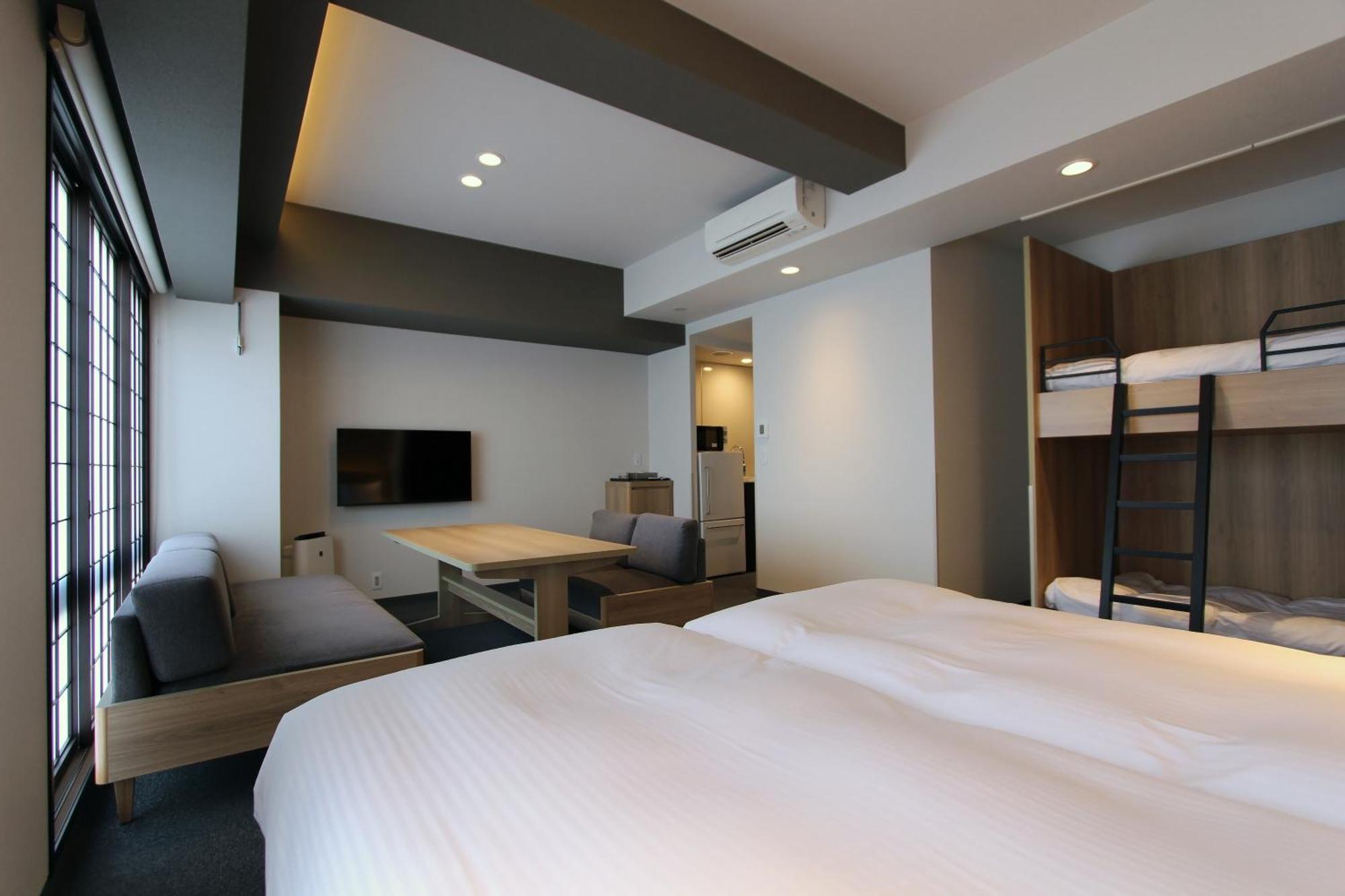 Hotel Koko Nijo Castle 4*