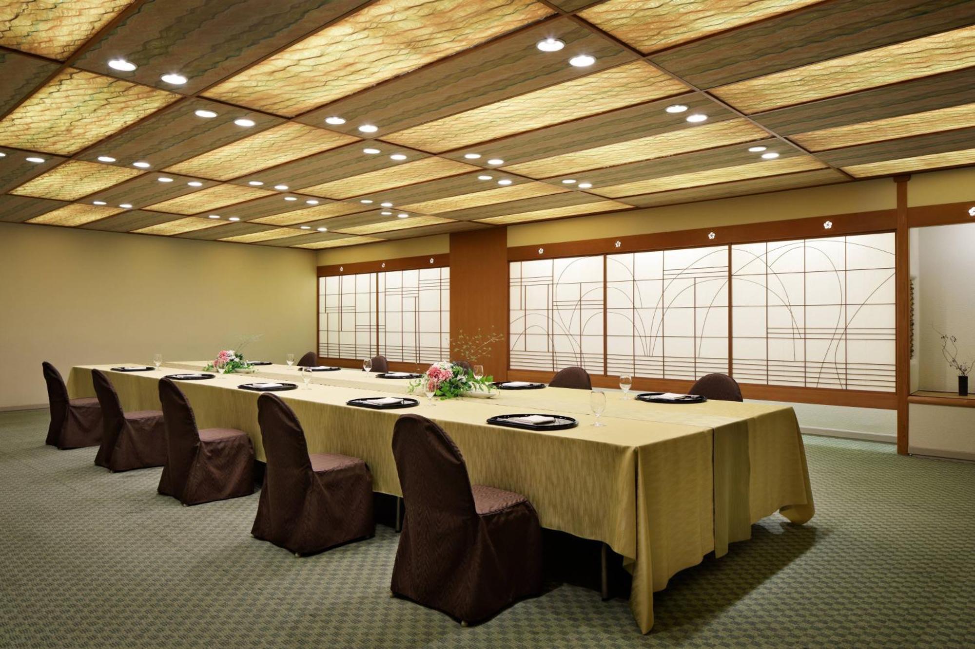 Hotel The Prince Takaragaike, Autograph Collection Kyoto