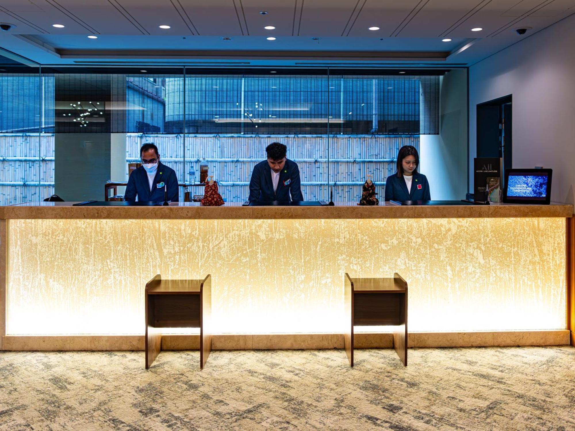 Ibis Styles Shijo 3*