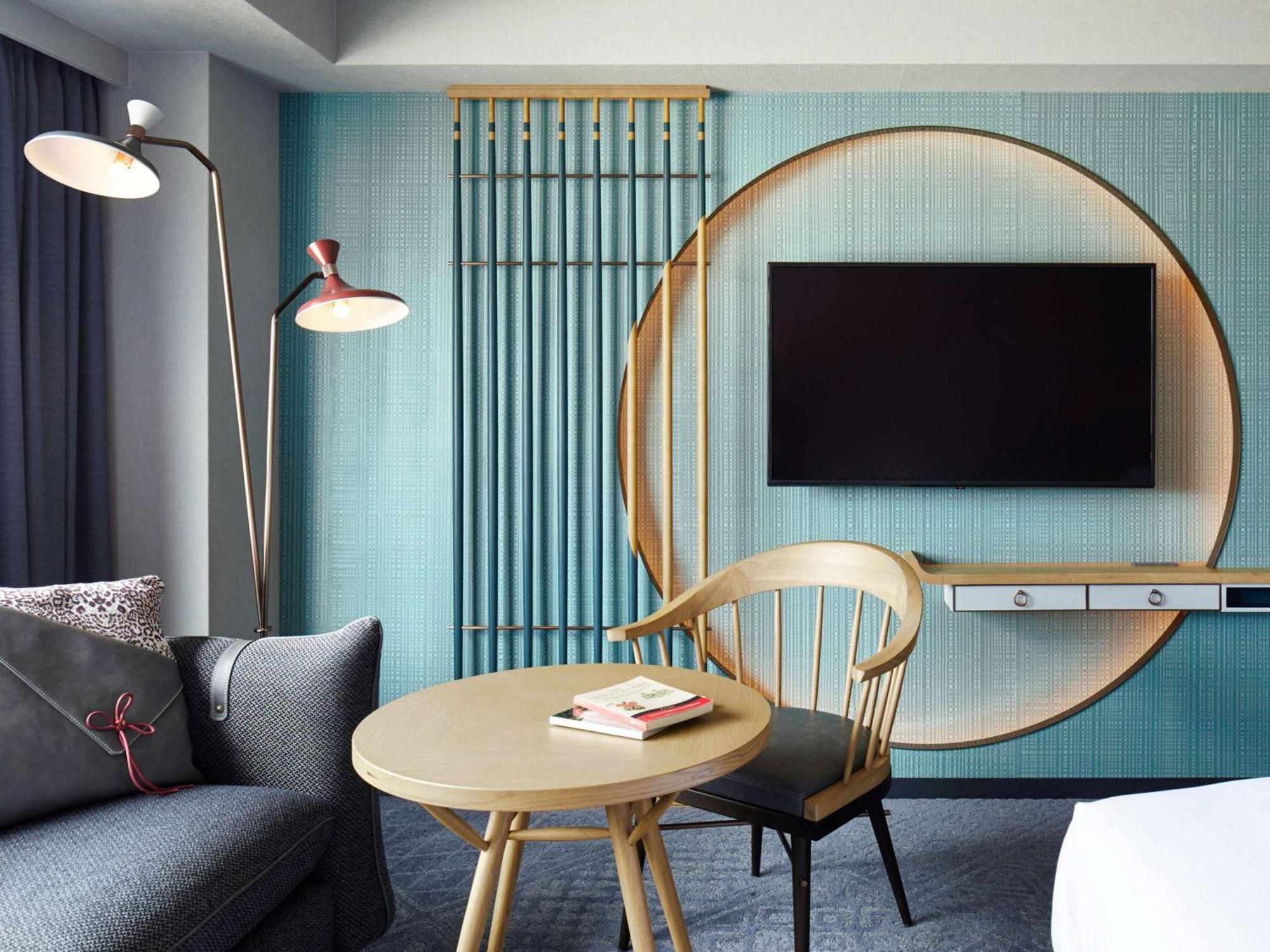Mercure Station 4*