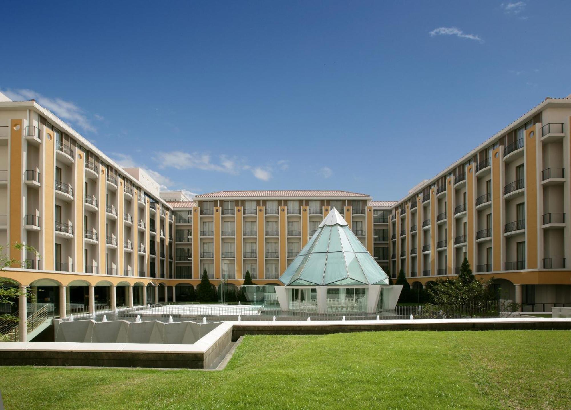 Hotel Miyako Hachijo 4*