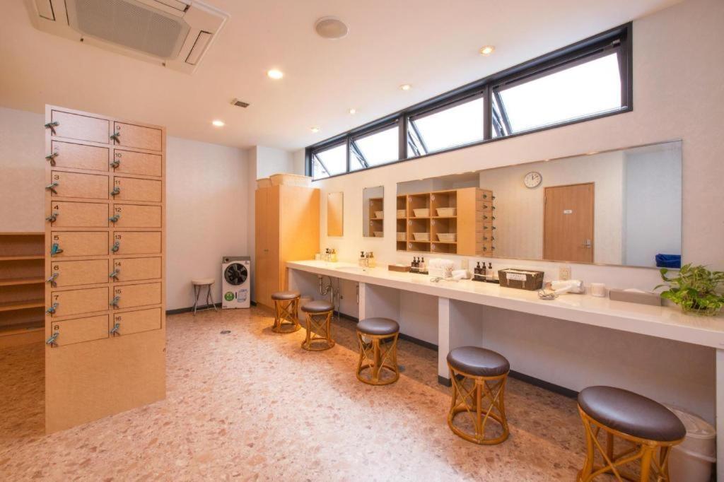 Plaza Annex Hotel 3*