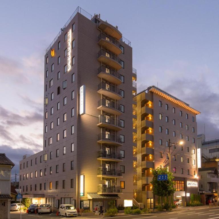 Plaza Annex Hotel 3*