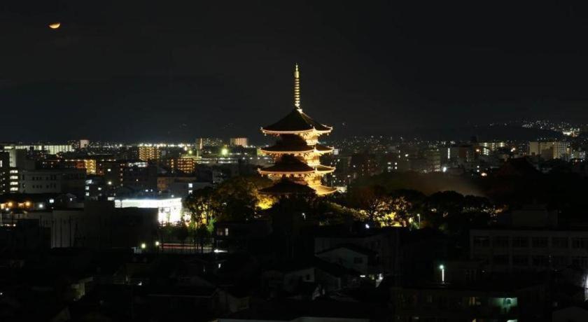 Hotel Plaza Annex 3*