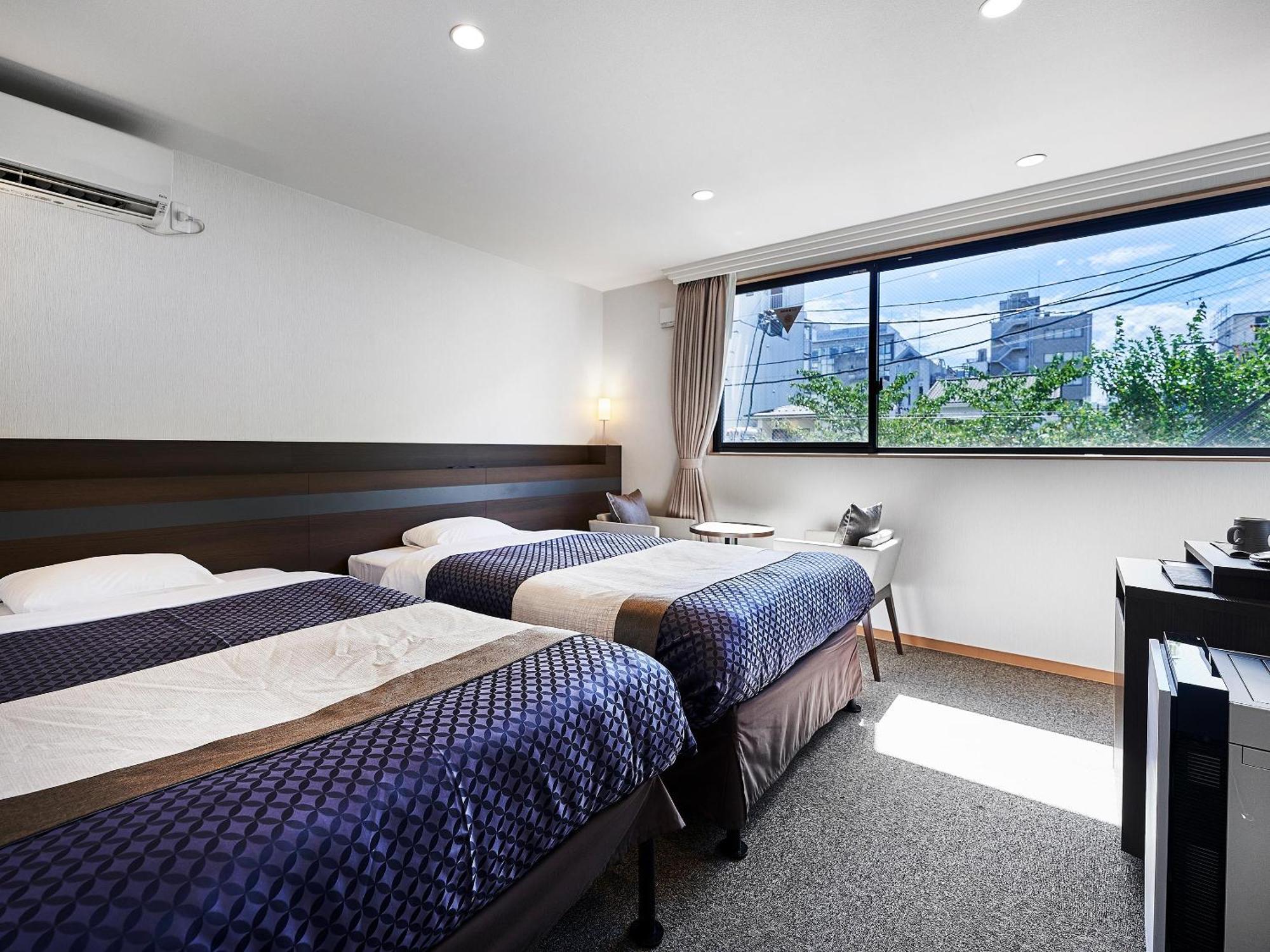 Hotel Izutsu Takasegawa 3*