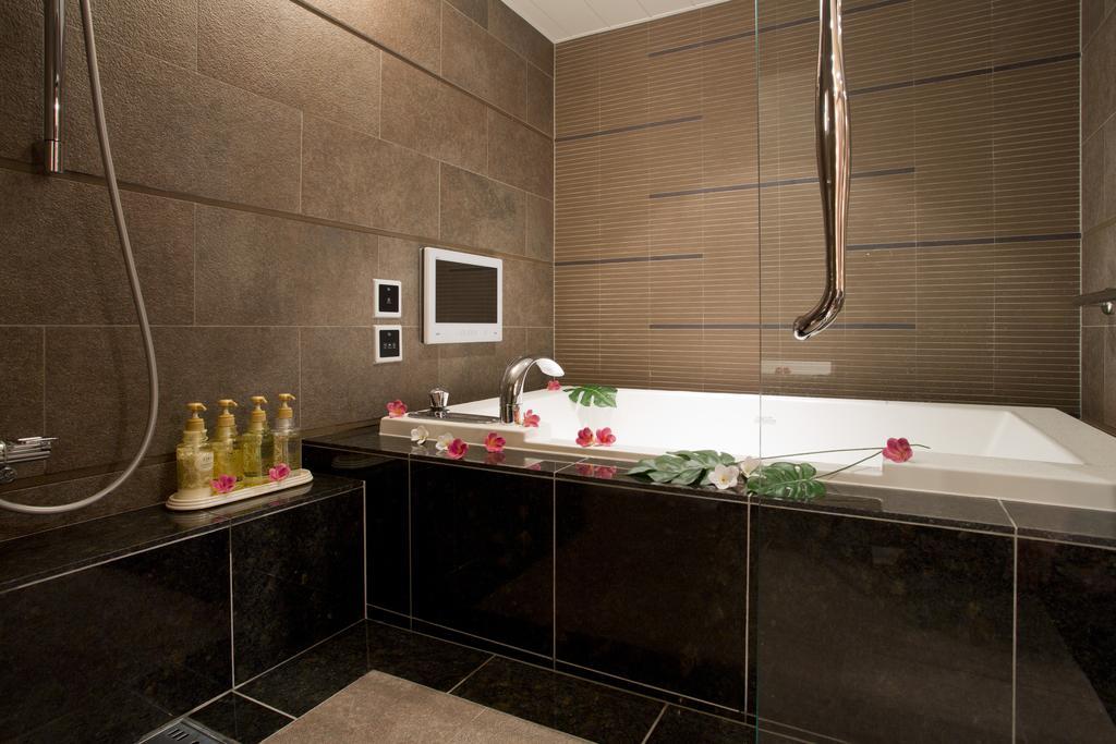 And Lotus Modern (adults Only) Hotel 2*