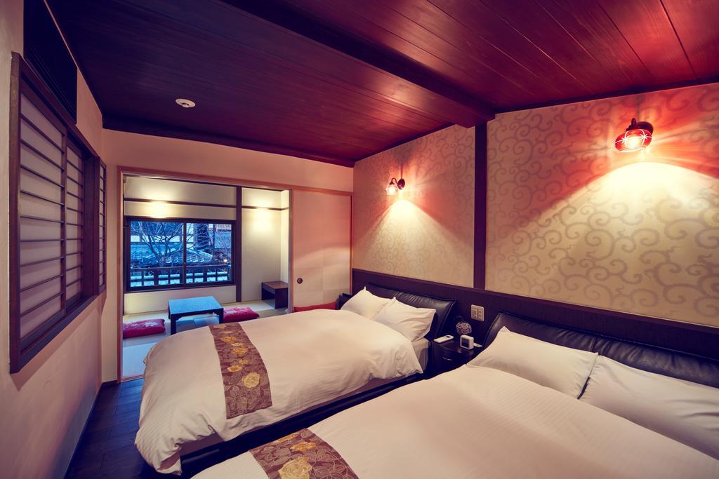 Hana-touro Yasakano-tou Machiya Premium Holiday home *