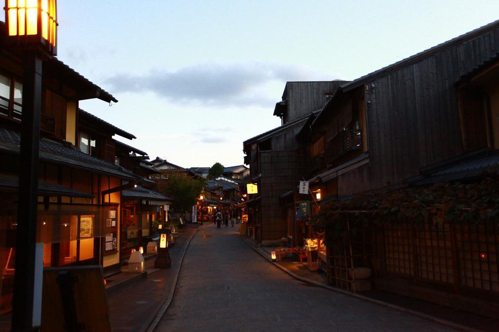 Hana-touro Yasakano-tou Machiya Premium