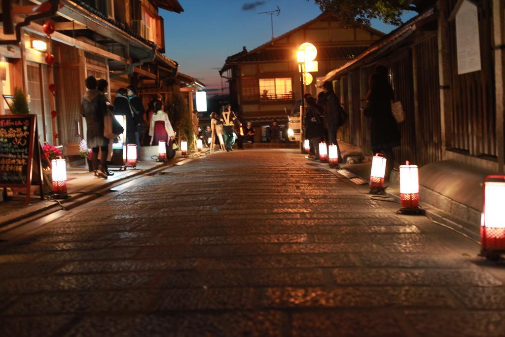 Hana-touro Yasakano-tou Machiya Premium *