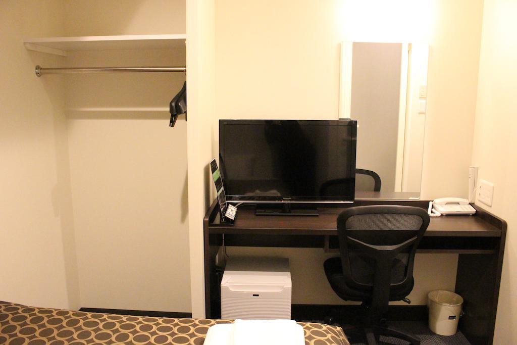 Hotel Excellence Station Hachijo 2*