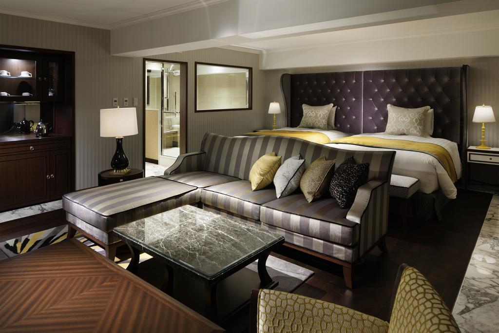 Hotel Century 4*