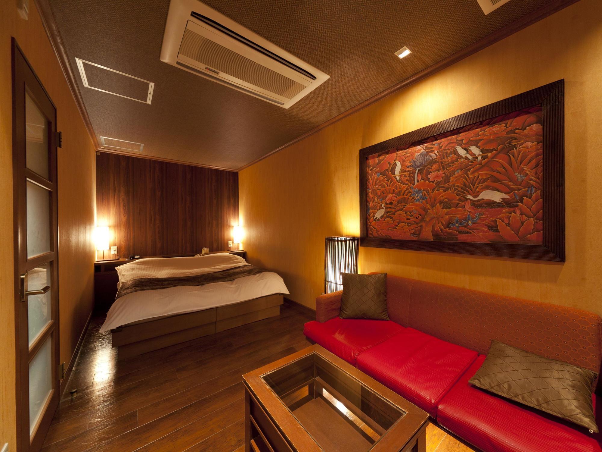 Love hotel Grand Fine Okazaki Heian Jingu Shrine (adults Only)