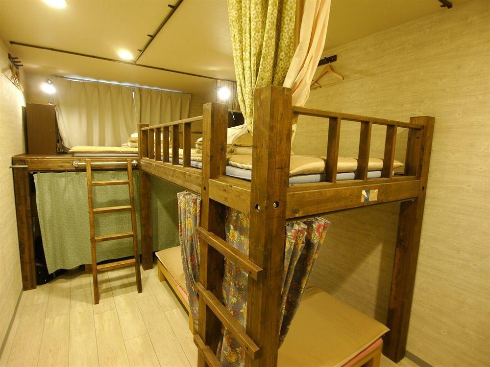 Hana Guest house 2*