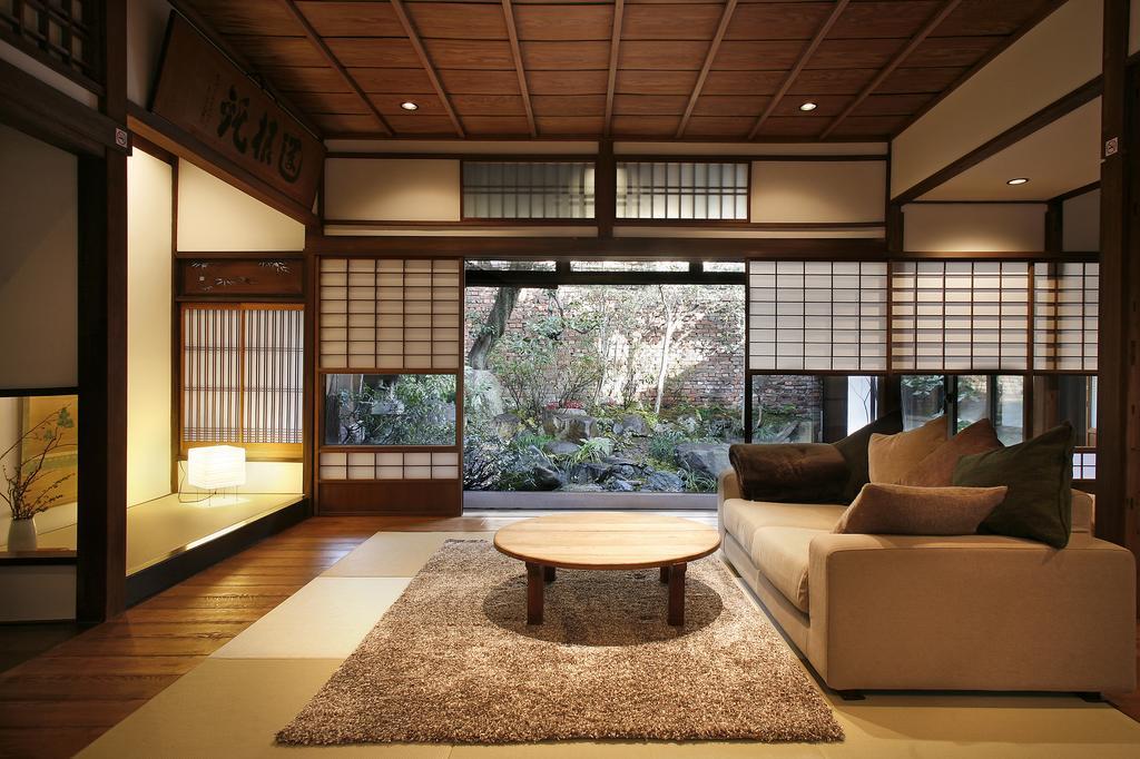 Hanare Gojo *