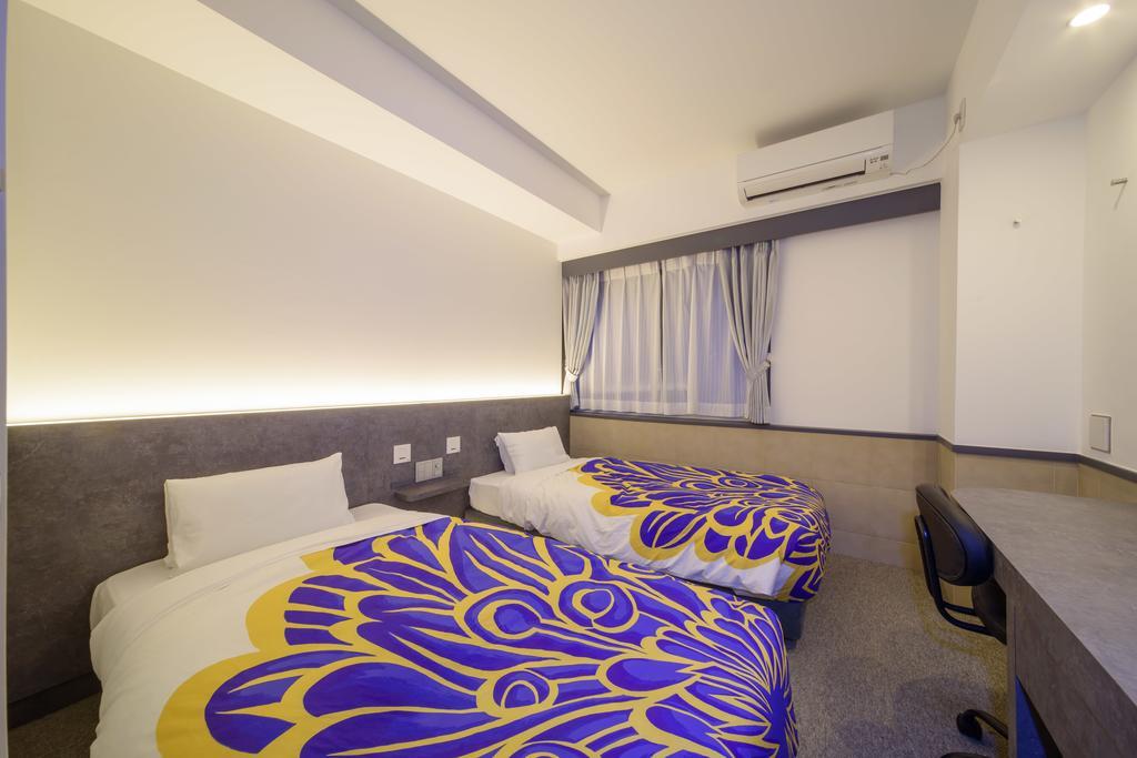 Travellers Hotel 3*