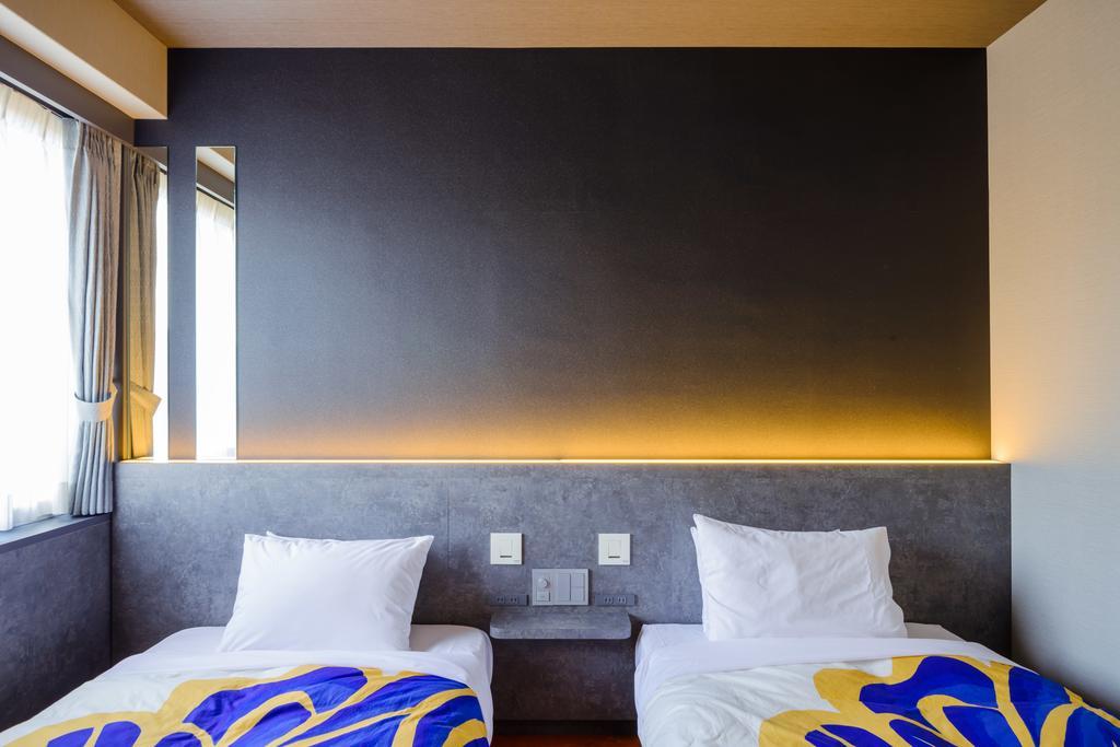 Hotel Travellers 3*