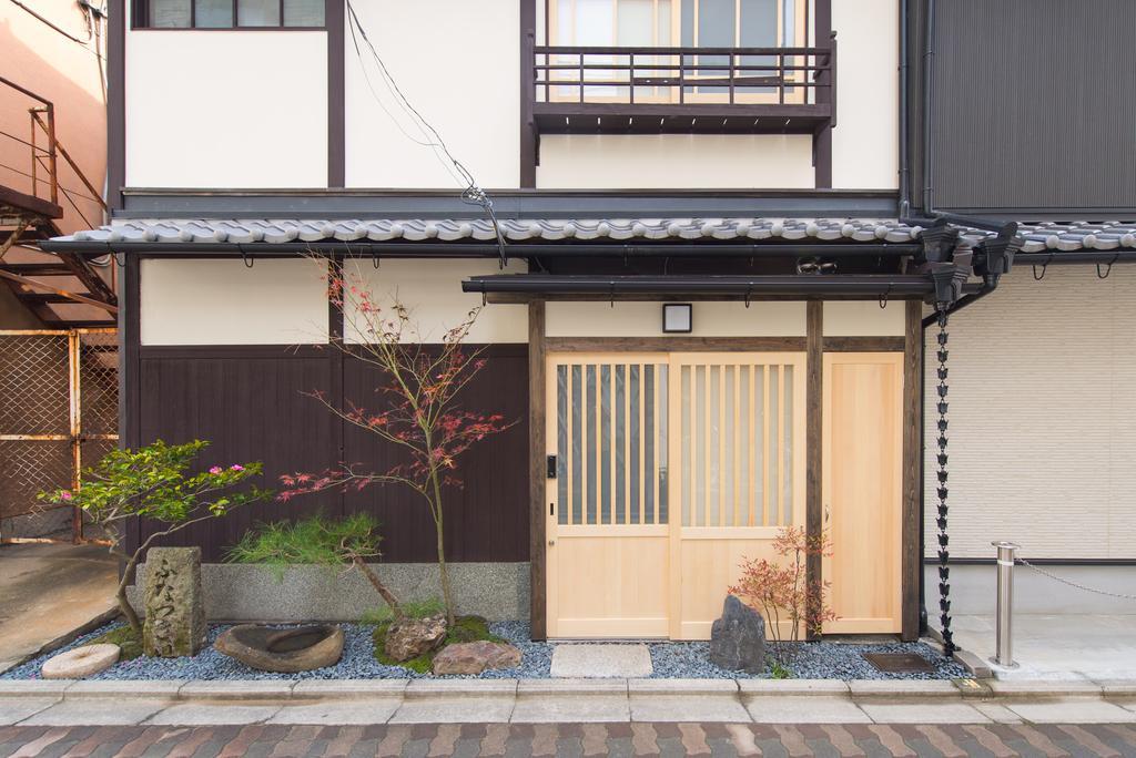Kumomachiya Takasegawa *