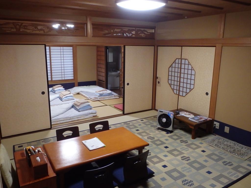 Kamuroan 3*