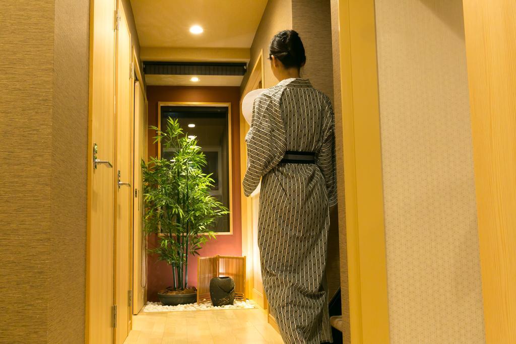 Hosta Toji San * Kyoto