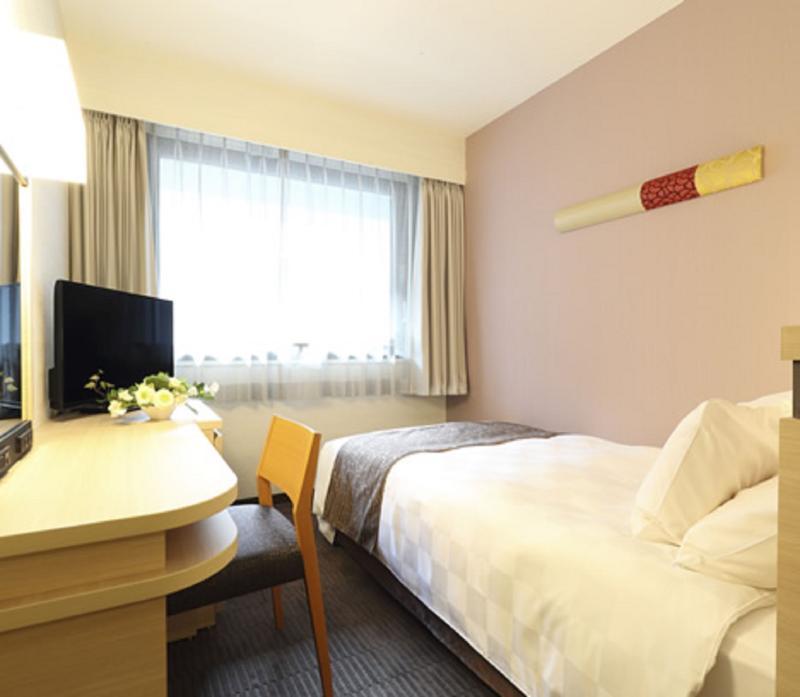 Karasuma Hotel 4*