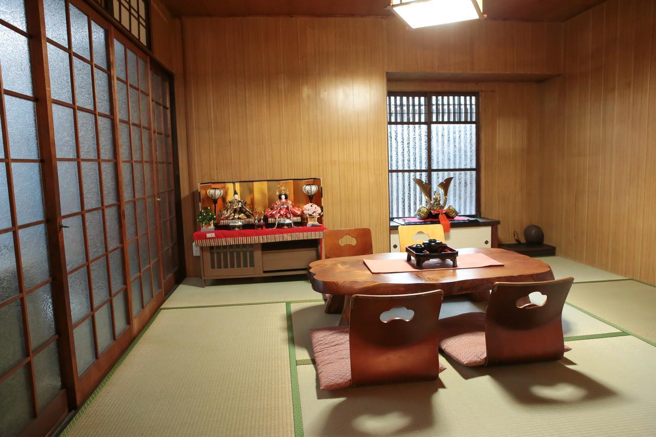 Sanjo Kyonoya