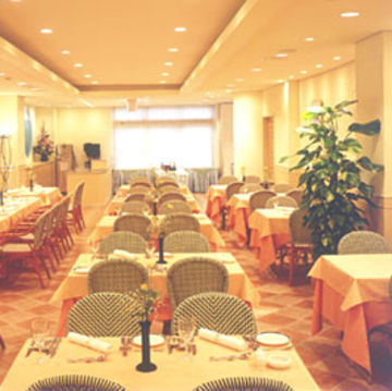 Economy hotel Dai-ni Tower 3*