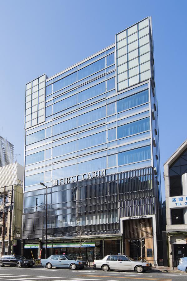 First Kawaramachi Sanjo Capsule hotel 2*