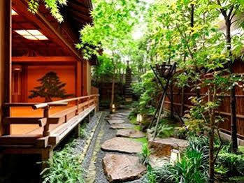 Ryoan Kazuki Hotel 3*