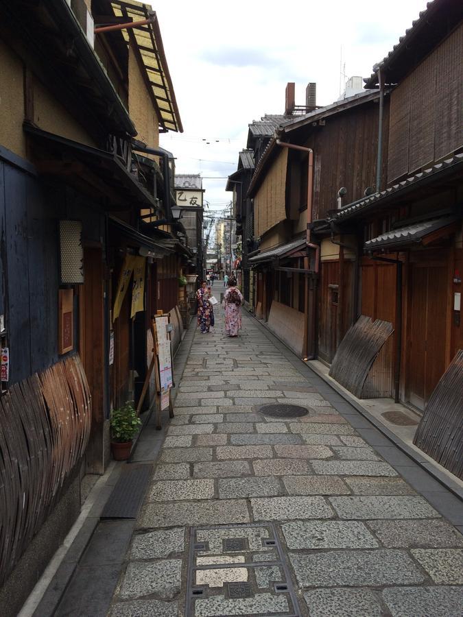 Hotel Ethnography - Gion Shinmonzen
